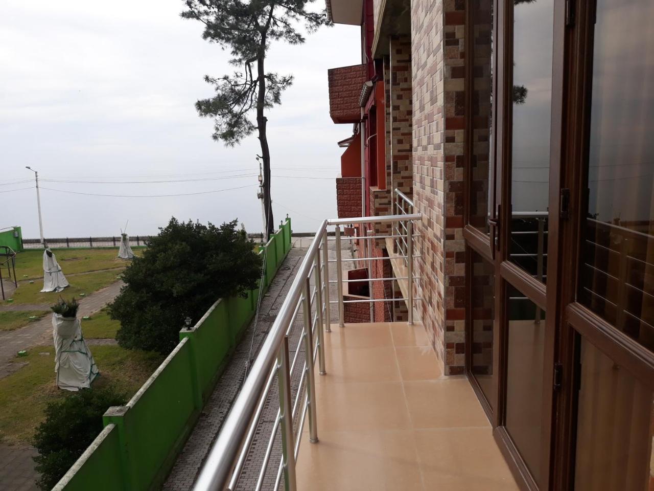 Guest House Rusalka Kobuleti Exterior foto